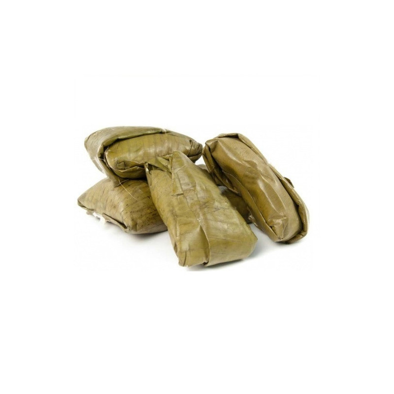 Tamales de pollo en salsa verde