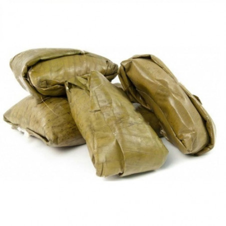 Tamales de pollo en salsa verde